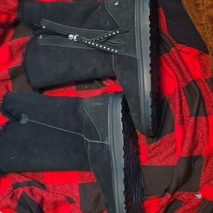 Nwob abeo sheepskin boot with embellished zipper